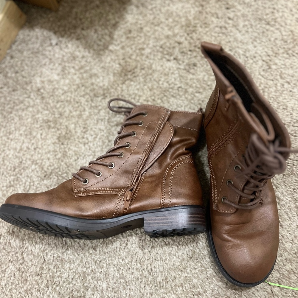 Amazon Essentials Brown Combat Moto Boots